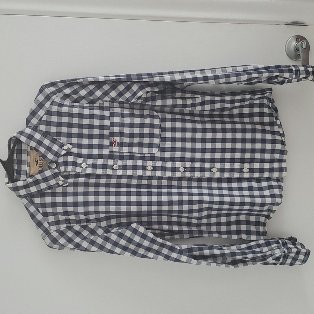 Hollister Men's long sleeve shirt